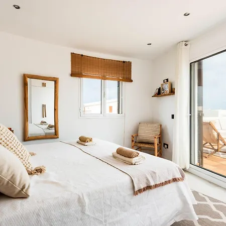 Kistine 5 Bedroom Villa, Cala Morell