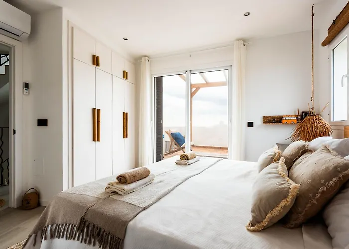 Kistine 5 Bedroom Villa, Cala Morell