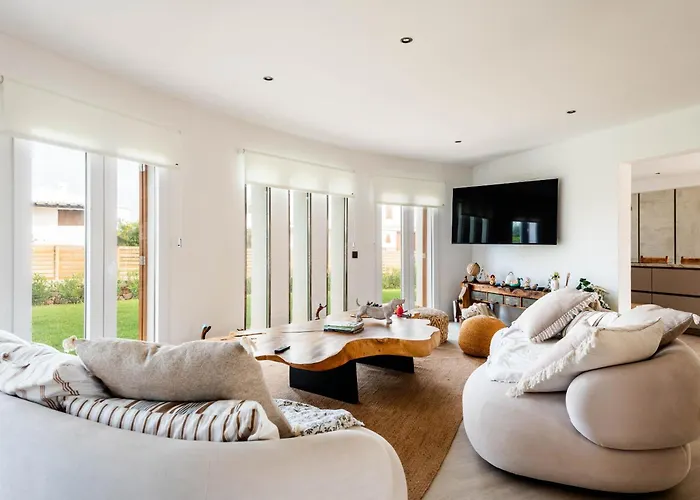 Villa Kistine 5 Bedroom Villa, Cala Morell