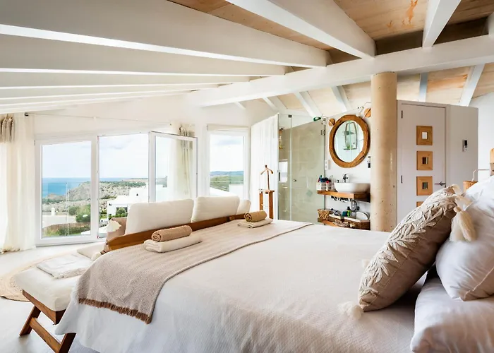 Villa Kistine 5 Bedroom Villa, Cala Morell