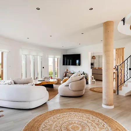 Kistine 5 Bedroom Villa,